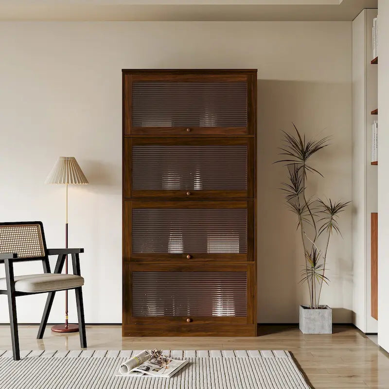 Moderner Büroschrank mit Glastüren