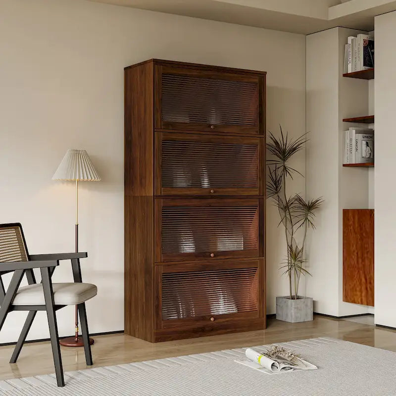 Moderner Büroschrank mit Glastüren