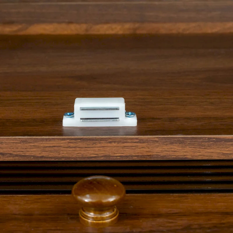 Moderner Büroschrank mit Glastüren